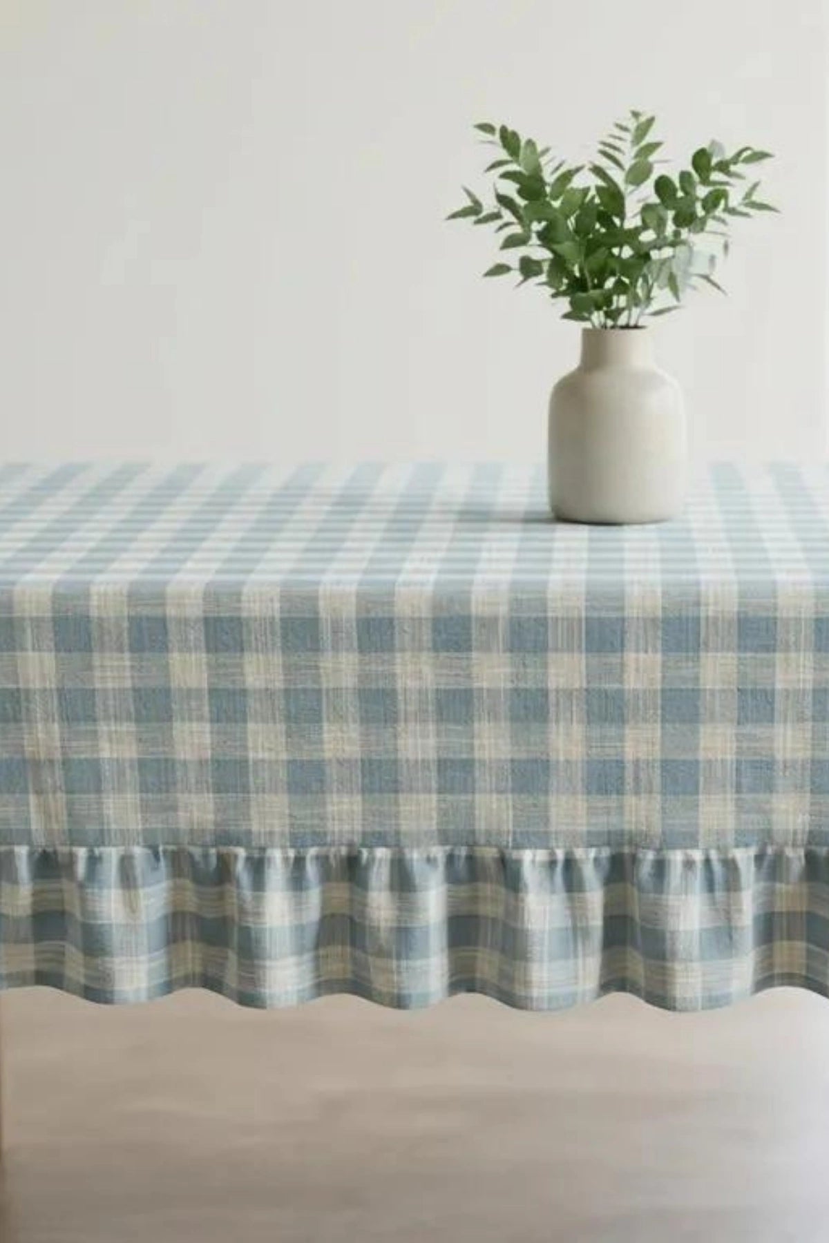 NDC HOME Ekoseli %100 Pamuk Fırfırlı Masa Örtüsü 150x200 cm Mavi Beyaz